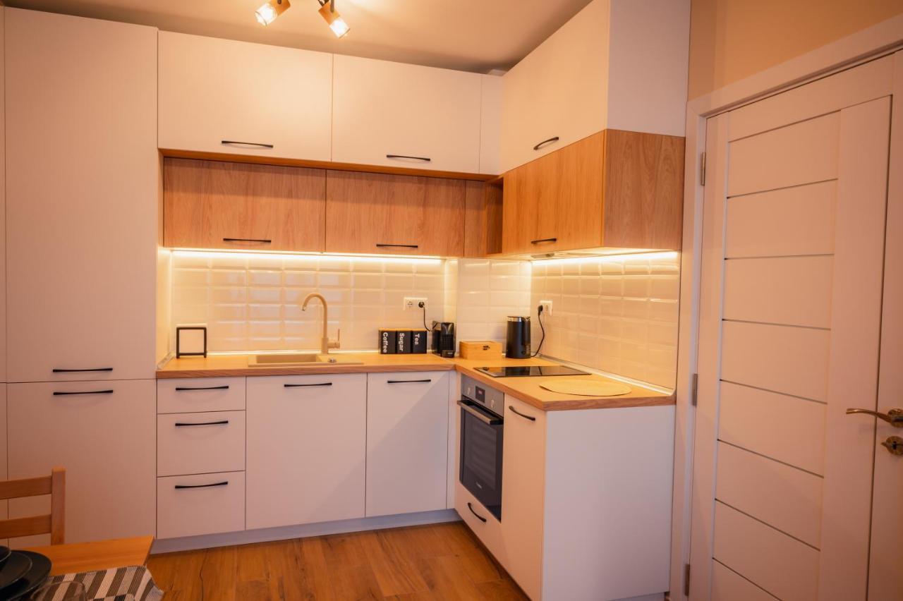 Emerald Suite With Private Parking Варна Экстерьер фото