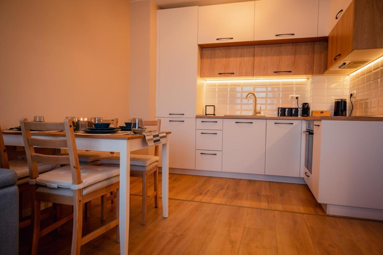 Emerald Suite With Private Parking Варна Экстерьер фото