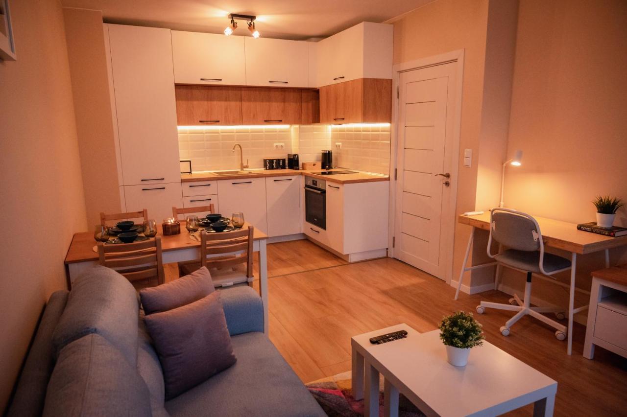 Emerald Suite With Private Parking Варна Экстерьер фото